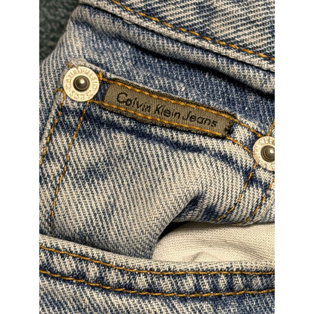 Calvin Klein Jeans Womens Light Wash Distressed Cut-off Denim Shorts Size 6 - Picture 9 of 10